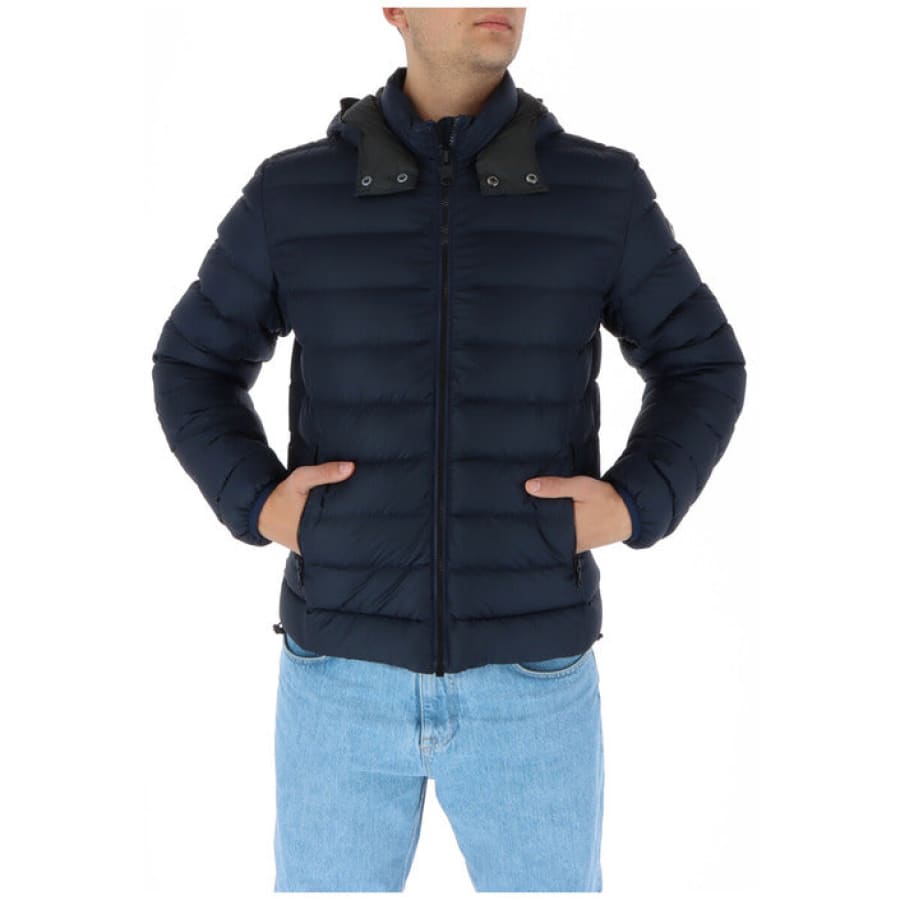 Man in Colmar navy puffer jacket for urban style innovation