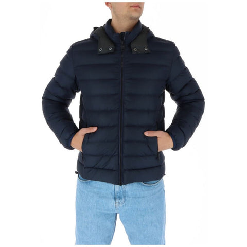 Man in Colmar navy puffer jacket for urban style innovation