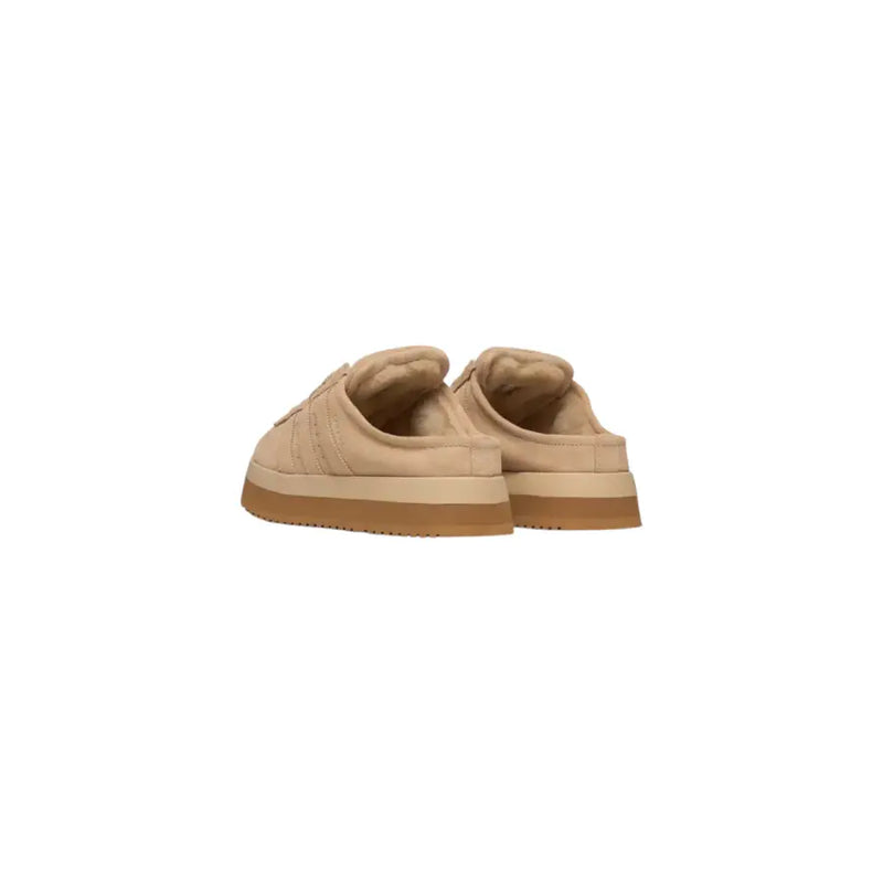 Adidas Originals men campus 00s winter sneakers in beige leather with tan rubber sole and plush lining slip-ons