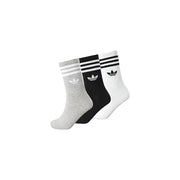 Drei adidas Originals Herren-Knöchelsocken in meliertem Grau, Schwarz und Weiß mit klassischem Drei-Streifen-Detail