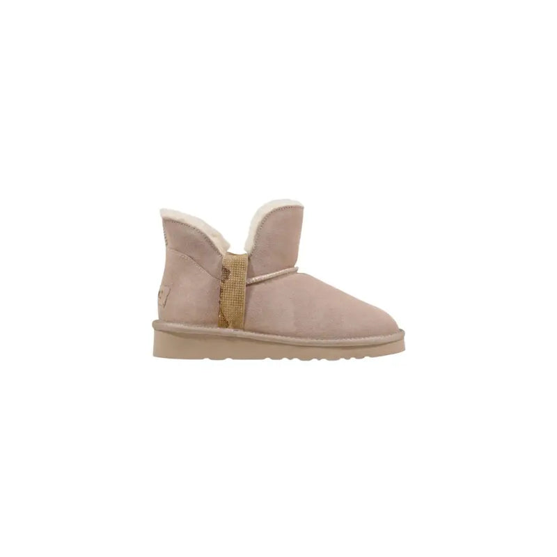 Alviero Martini Prima Classe beige suede UGG ankle boot with gold buckle