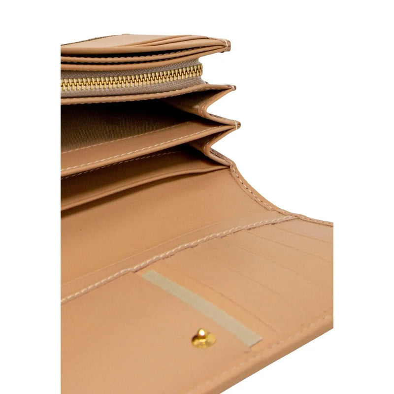 Alviero Martini Prima Classe women wallet in white leather showing tan leather back with gold zipper and stitching
