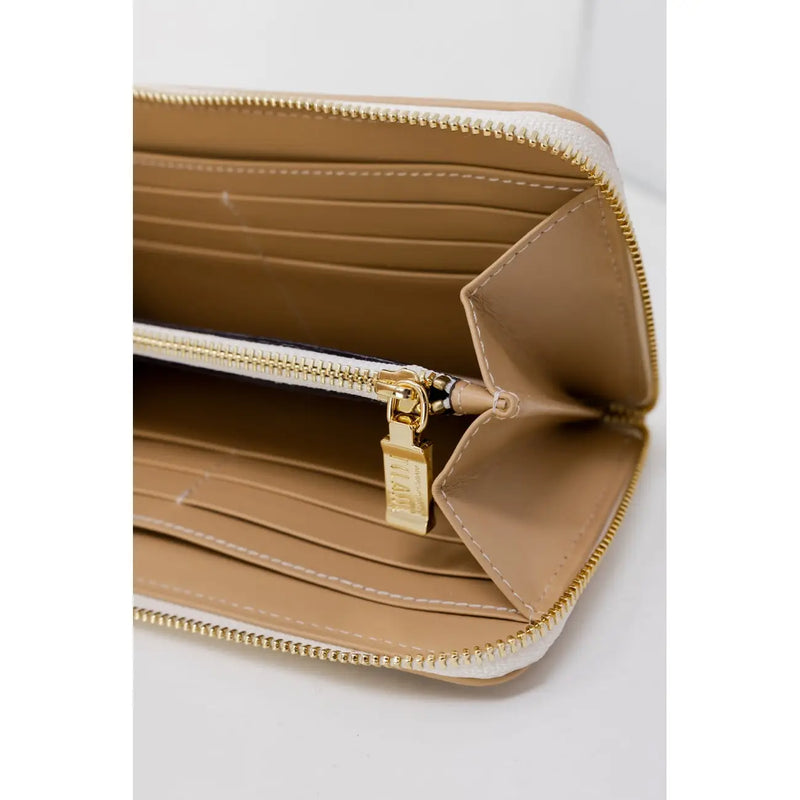 Beige leather Alviero Martini Prima Classe women white zip wallet with gold-toned zipper and pull tab 12x19 cm