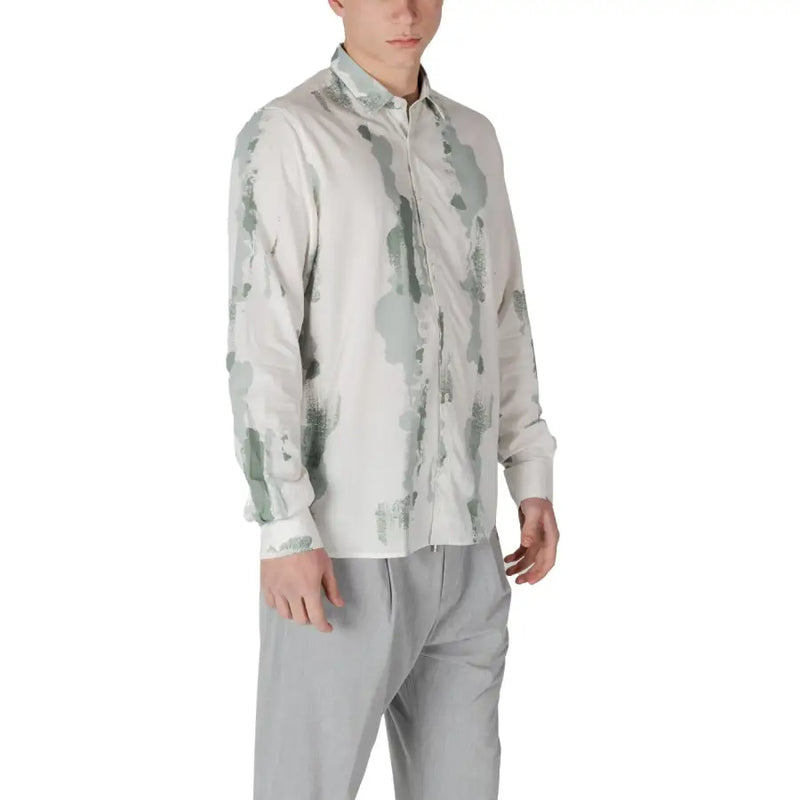 Men’s long-sleeve button-up shirt with light green and white abstract pattern by Antony Morato