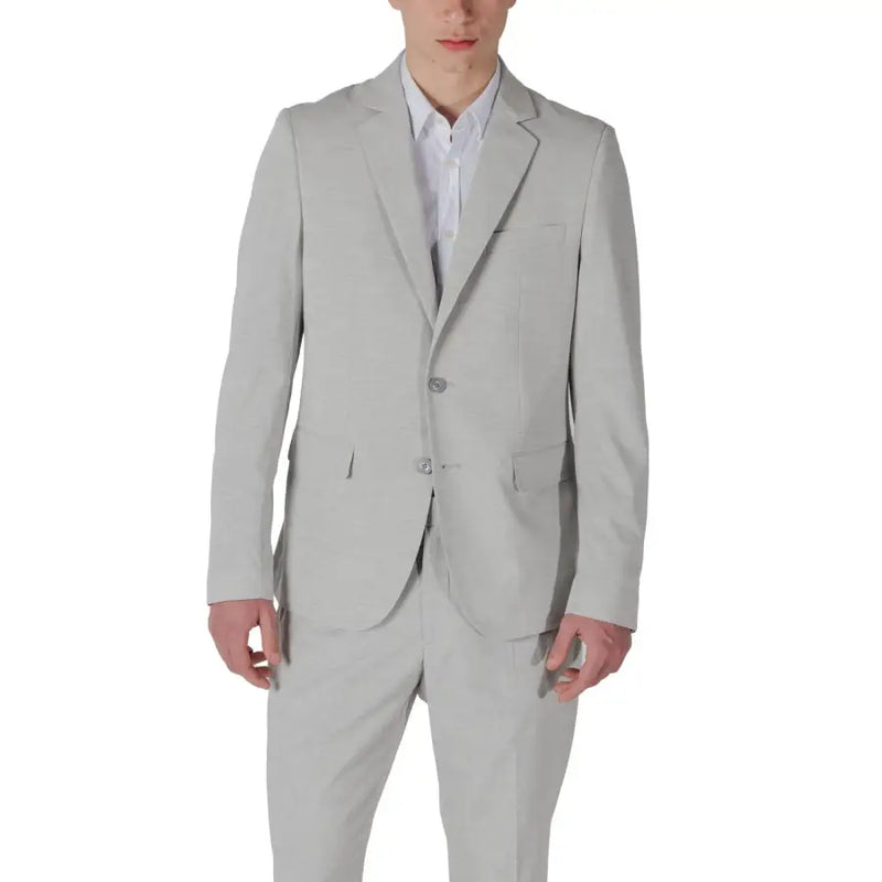Men’s light grey two-button suit with white dress shirt from Antony Morato Spring Summer collection