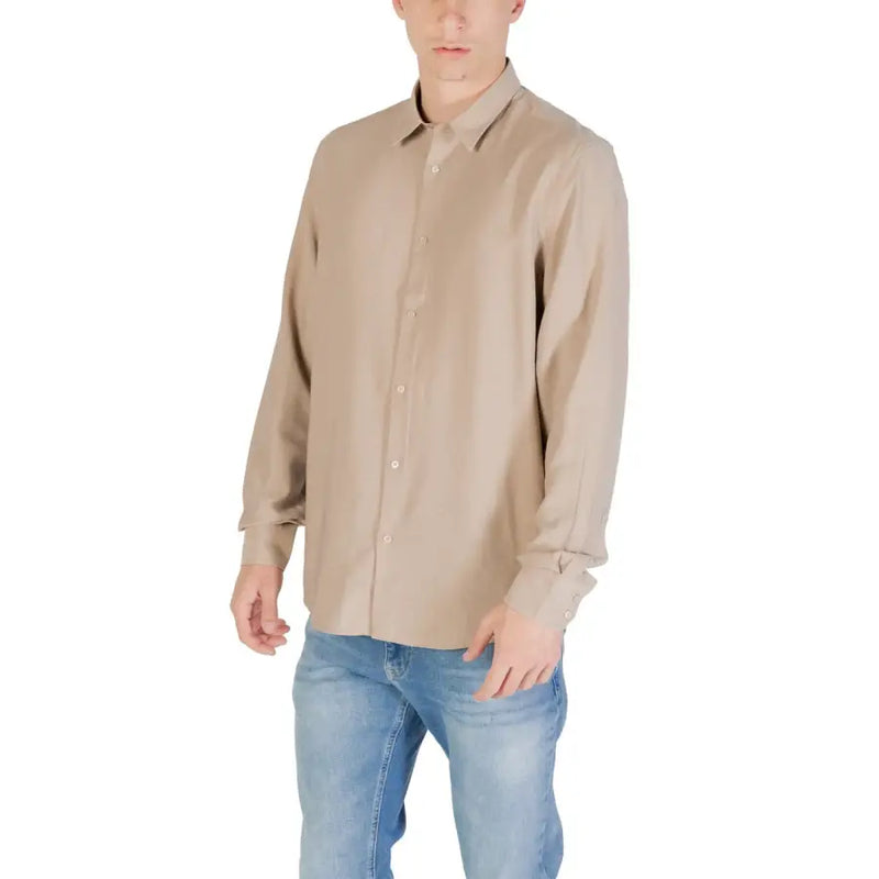 Antony Morato Beige Herrenhemd, langärmelig, mit Knopfleiste, klassischem Kragen und dezenter Struktur
