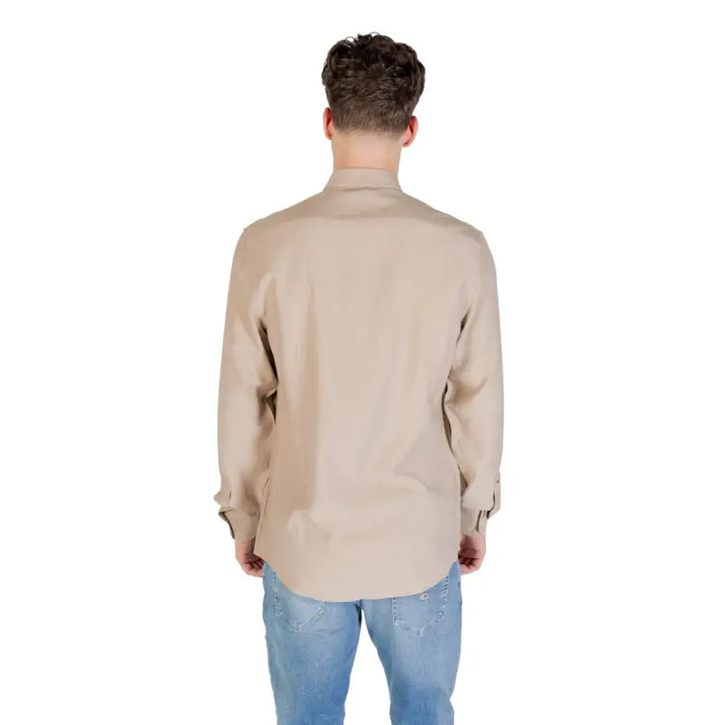 Beige langärmelig Antony Morato Herrenhemd mit klassischem Kragen und geknöpften Manschetten aus weichem Material