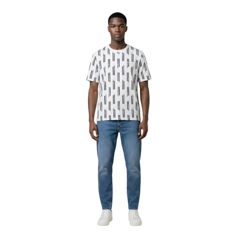 Antony Morato Männer t-shirt aus weißem Baumwollstoff mit schwarzem, vertikalem Streifenmuster und kurzen Ärmeln