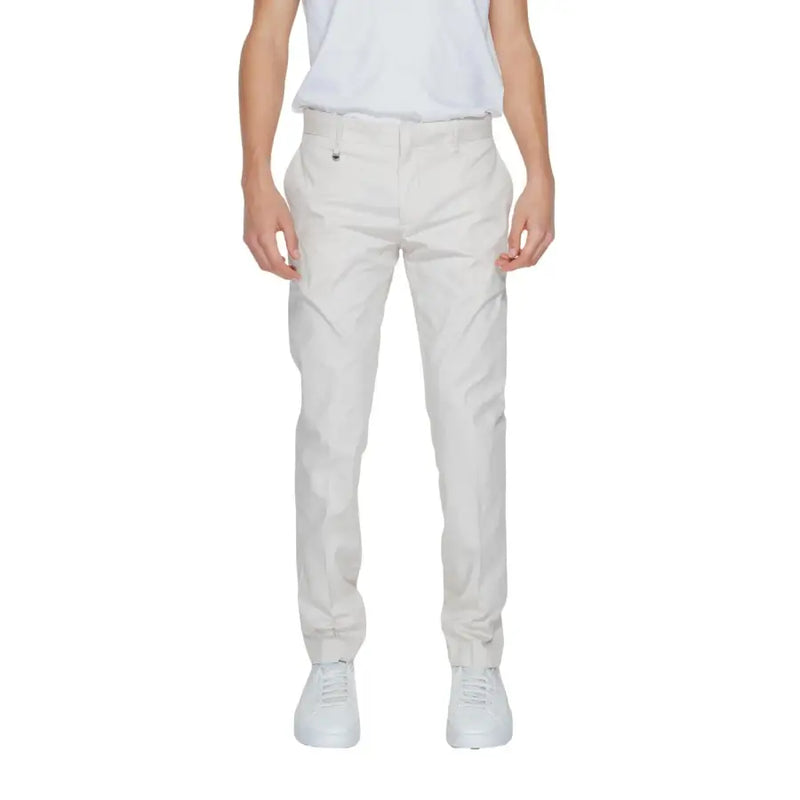 Antony Morato Herrenhose, cremefarbene, schmal geschnittene Chino-Hose mit dezenter Struktur und Logo am Bund