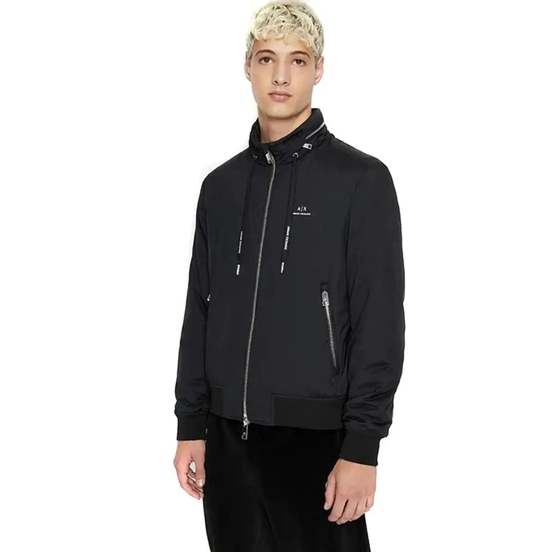 Armani Exchange Schwarze Herren-Zip-Jacke mit silbernen Reißverschlüssen und dezentem weißen Markenlogo auf der Brust