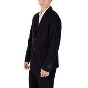 Black tailored Armani Exchange men blazer with two front buttons and subtle logo patch on left sleeve