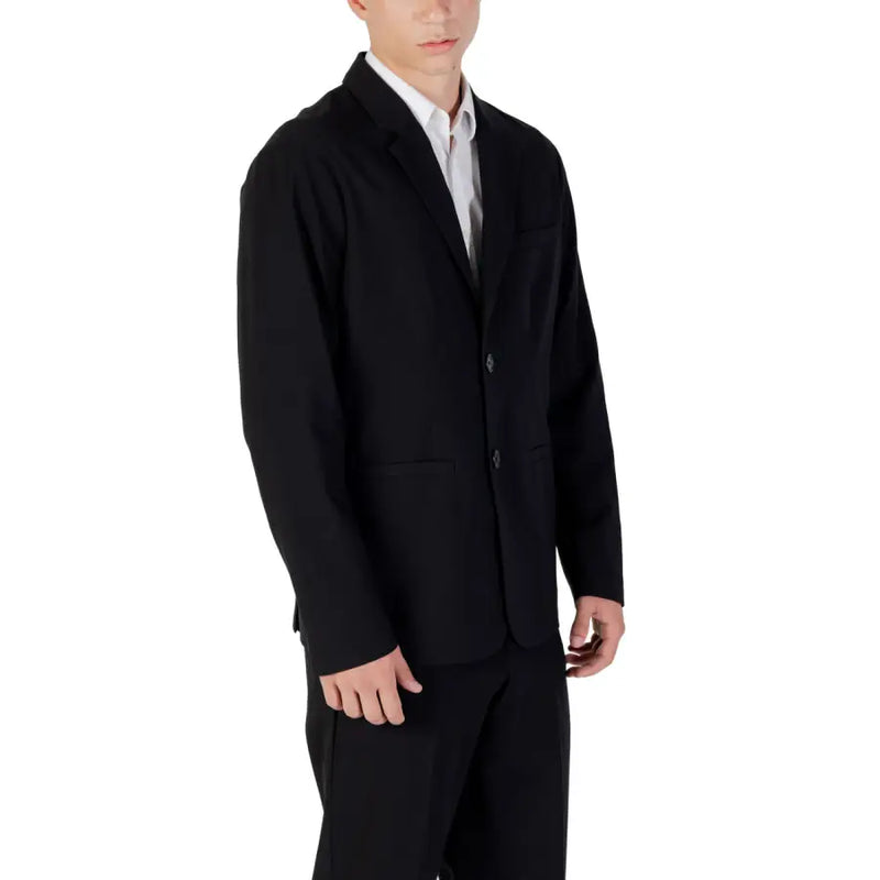 Black single-breasted Armani Exchange men blazer with two front buttons and flap pockets for formal wear