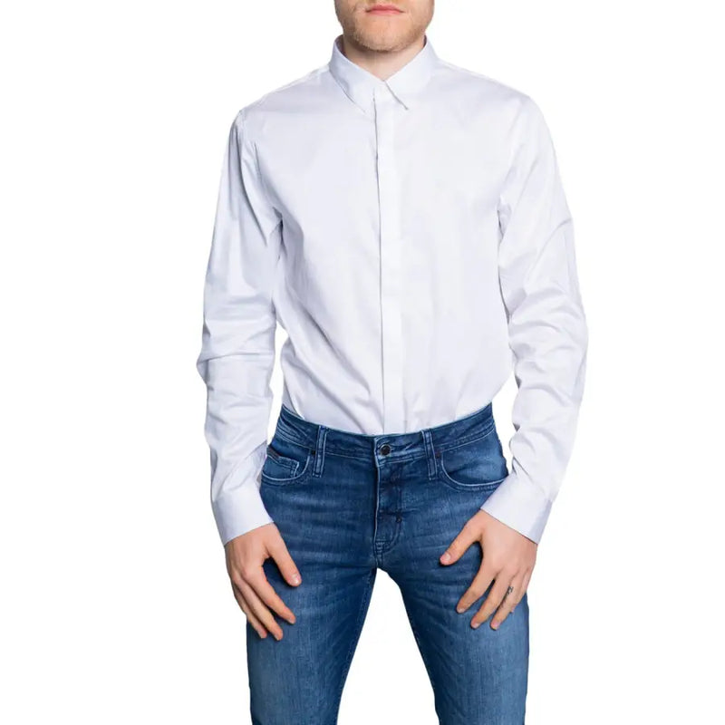 Armani Exchange men classic white long-sleeve button-down shirt with a classic collar and neatly pressed fabric