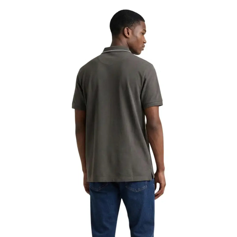 Armani Exchange Polo homme marron à manches courtes en coton vert olive foncé avec bordure blanche au col