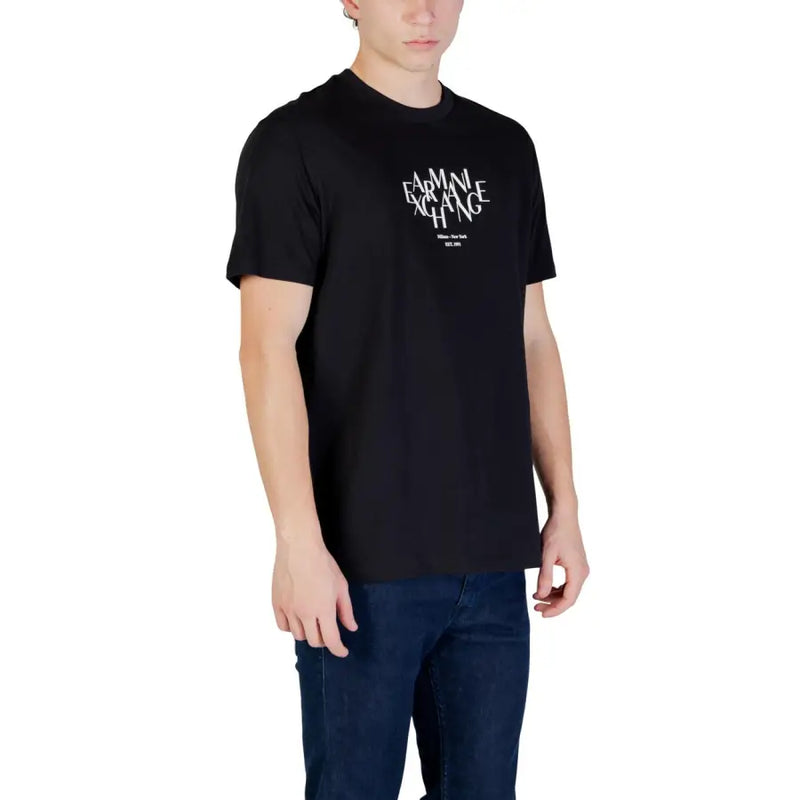 Armani Exchange Herren schwarze Kurzarm t-shirt mit Weiß Armani Exchange Logo auf der Brust aufgedruckt