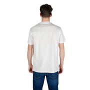 Armani Exchange men white cotton t shirt with classic crew neck and short sleeves for everyday style