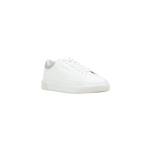 Armani Exchange men white sporty low-top sneaker with smooth leather upper silver mesh heel detail and white rubber sole