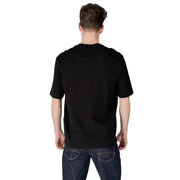 Armani Exchange men’s black short-sleeved cotton t-shirt with crew neck for casual wear