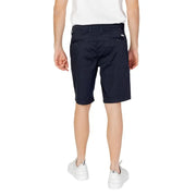 Armani Exchange Short chino bleu marine pour homme, en mélange de coton, coupe classique et détails de couture discrets.