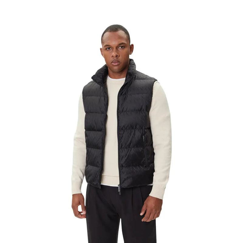Armani Exchange Doudoune noire matelassée pour homme, col montant et fermeture éclair sur le devant (vue de face)
