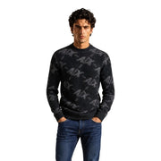 Armani Exchange Herrenpullover aus dunkelgrauem Strick mit hellgrauem abstraktem Muster, Vorderansicht