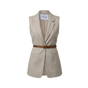 Beigefarbener, ärmelloser Polyesterblazer von Artigli für Damen mit Reverskragen und braunem Ledergürtel
