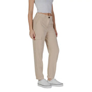 B.young women’s beige cargo trousers with button closure and side pockets for casual wear