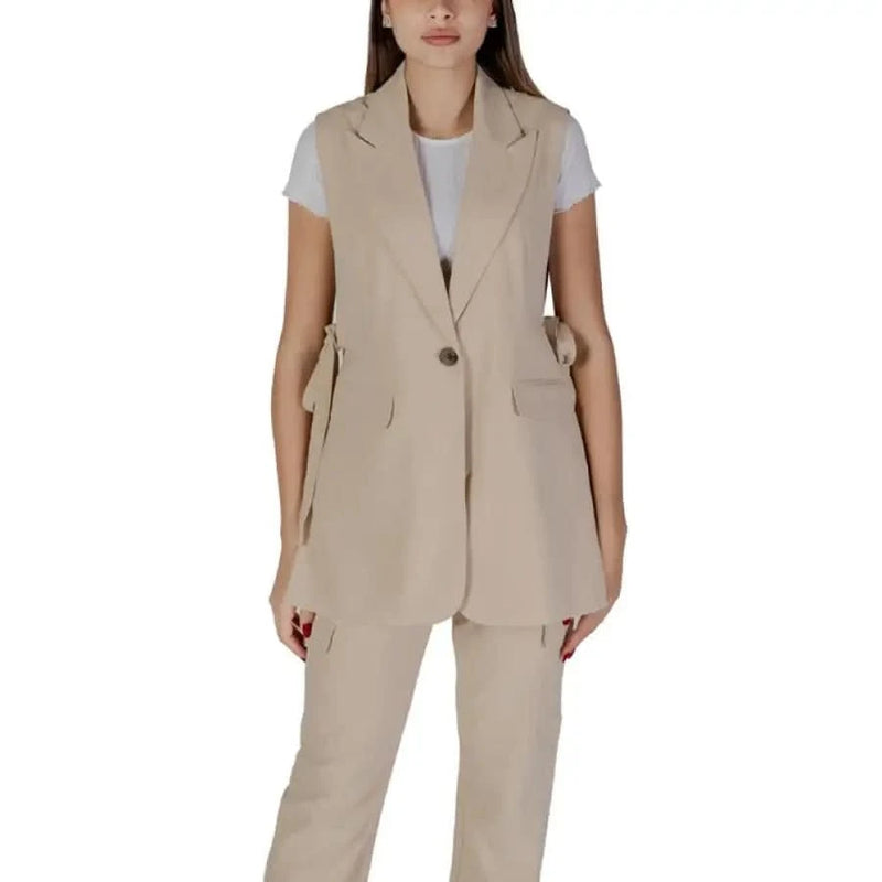 Beige sleeveless blazer suit from the Green Sleeveless V-Neck Gilet by B.young