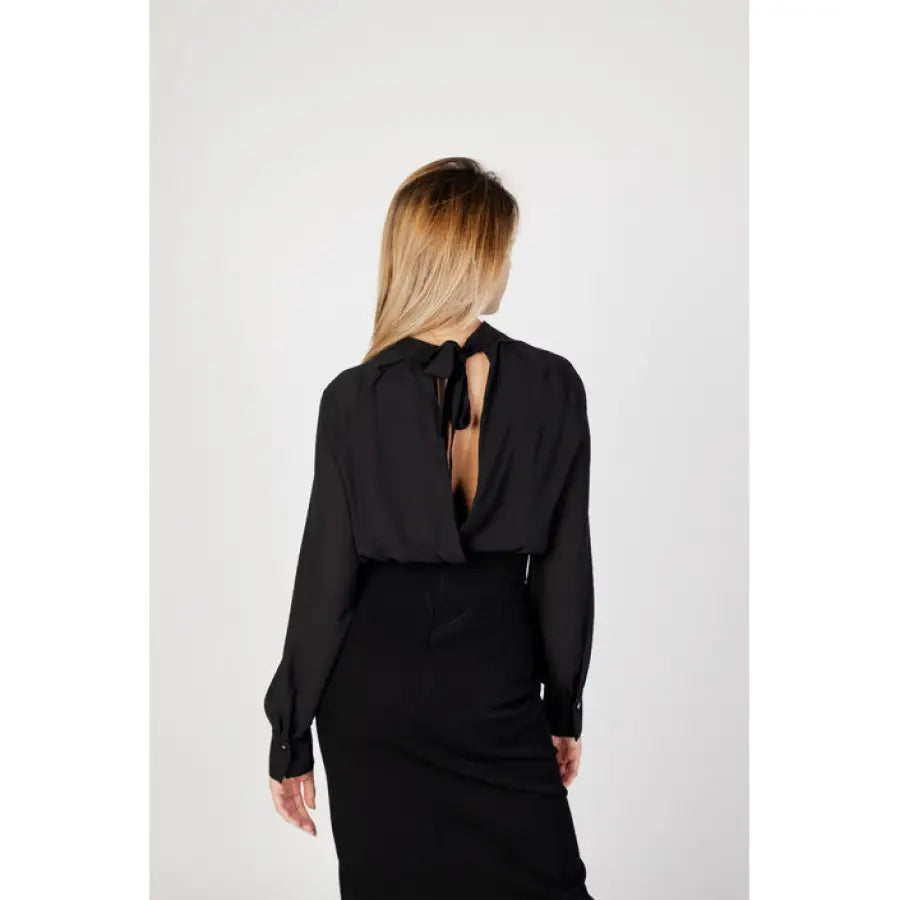 
                      
                        Sandro Ferrone elegant black dress with long sleeves and buttoned neckline
                      
                    