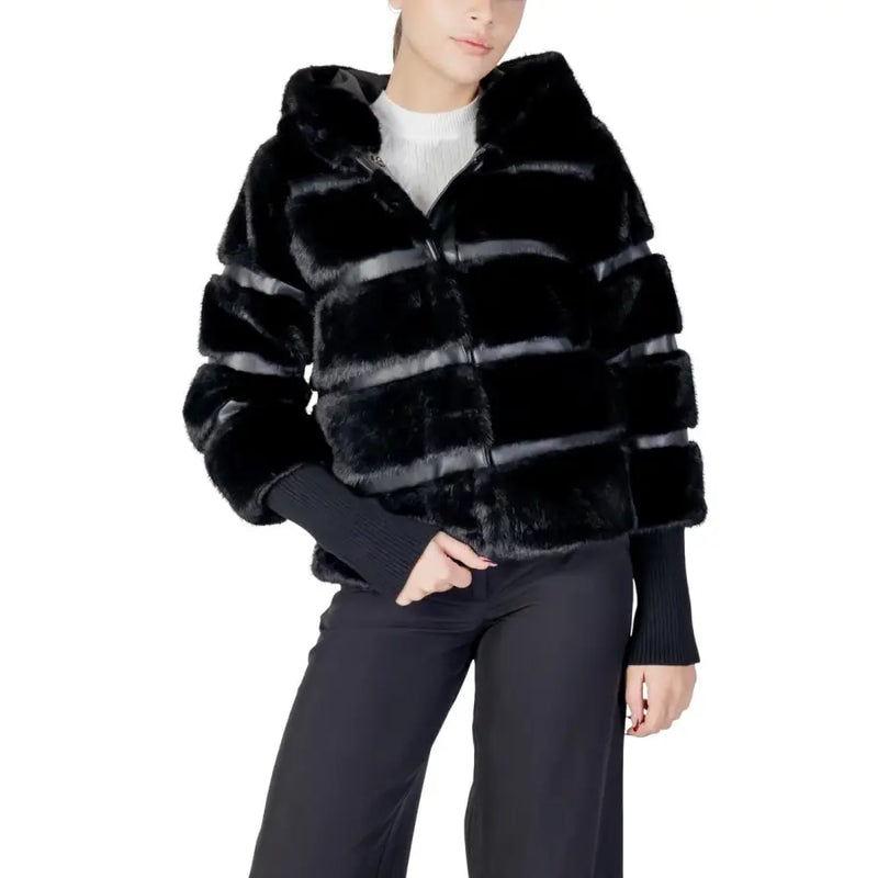 Black hooded polyester blazer for women featuring black faux fur hood with horizontal satin stripes detailing