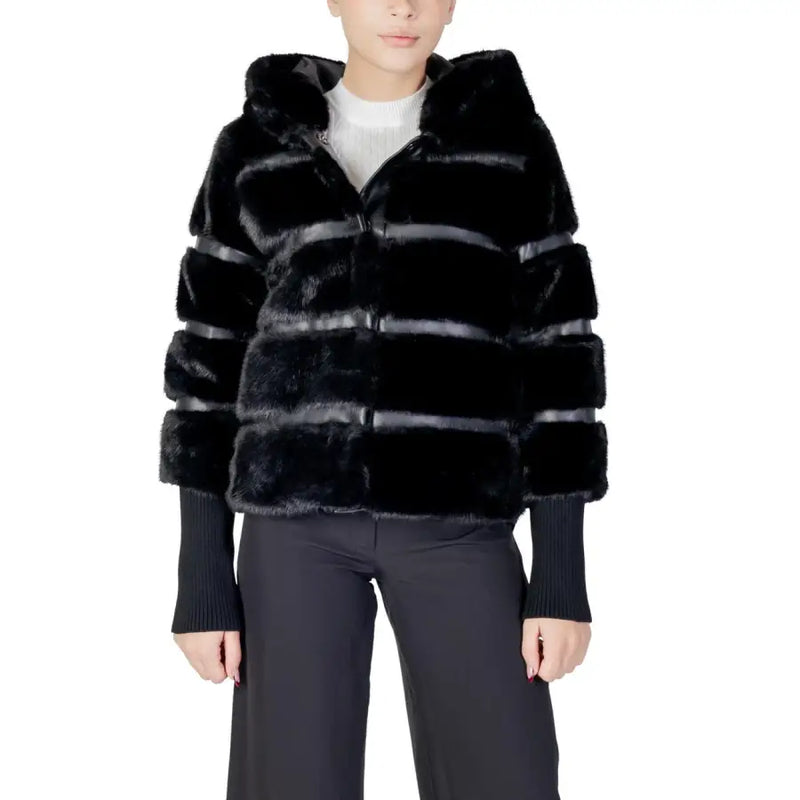 Black hooded polyester blazer for women with black faux fur hood and horizontal satin stripes detail