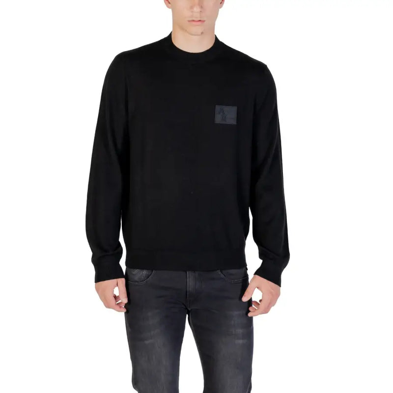 Black long-sleeved sweater from the White Long Sleeved Crewneck Sweatshirt collection