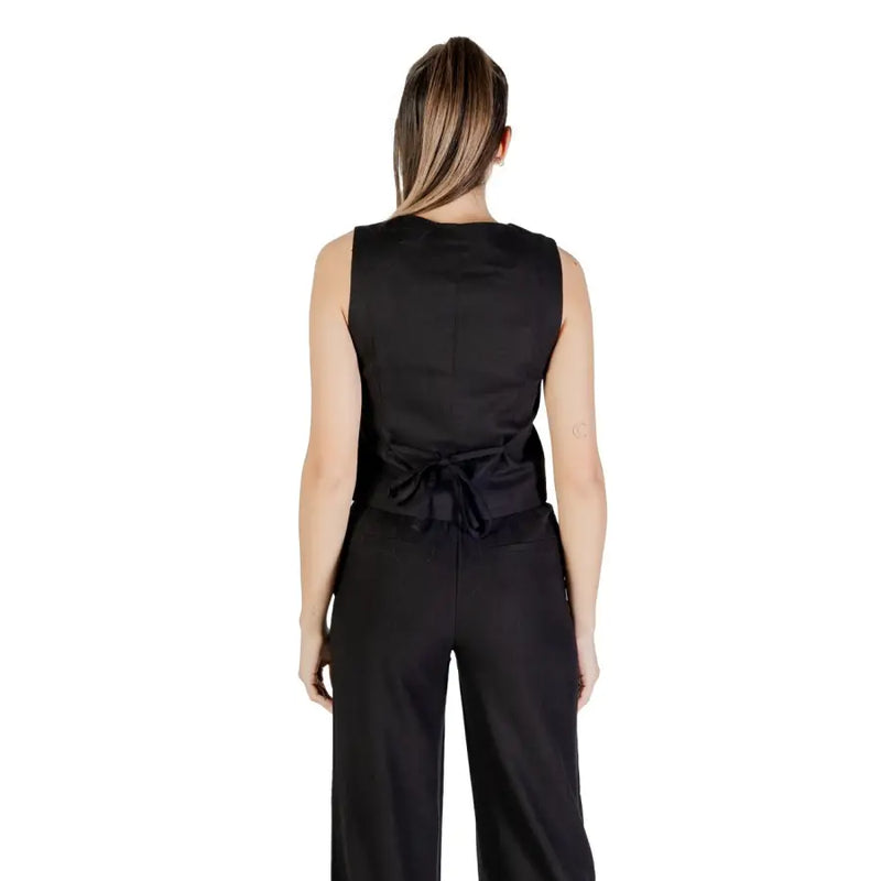 Women’s black sleeveless linen viscose V neck gilet with front pockets and tie-back detail