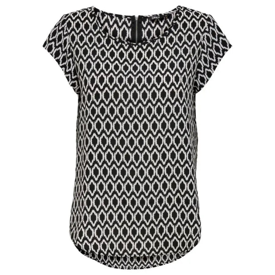 
                      
                        Women blouse in urban style, black and white top with geometric pattern for urban city fashion
                      
                    