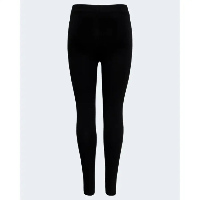 Black women’s leggings with smooth form-fitting fabric in high-waisted design for fall and winter wear