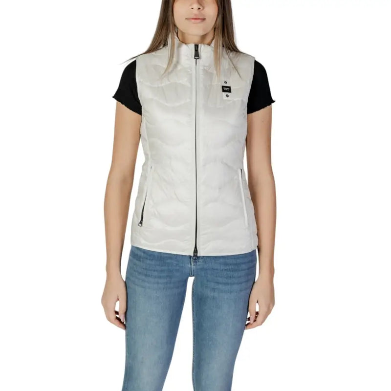 Blauer women’s white quilted turtleneck gilet with front zipper and side pockets for added functionality
