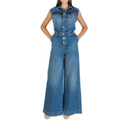 Ärmelloser blauer Jumpsuit mit Vordertaschen von Colcci, Denim-Design mit weitem Bein