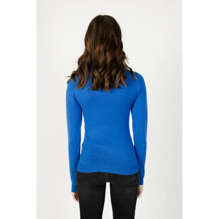 
                      
                        Vero Moda blue sweater from Vero Moda Women Knitwear collection
                      
                    