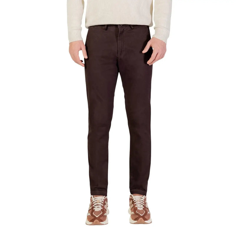 Pantalon chino coupe slim marron foncé au design classique associé à un pantalon en coton bleu borghese pour homme automne hiver taille m