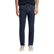 Boss Jeans Delaware Herrenjeans in Dunkelindigo mit dezenter Waschung an den Oberschenkeln, Vorderansicht
