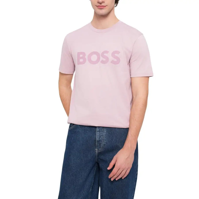 Un t-shirt en coton rose pâle à manches courtes pour homme t-shirt avec logo assorti, idéal pour les vêtements d'automne et d'hiver