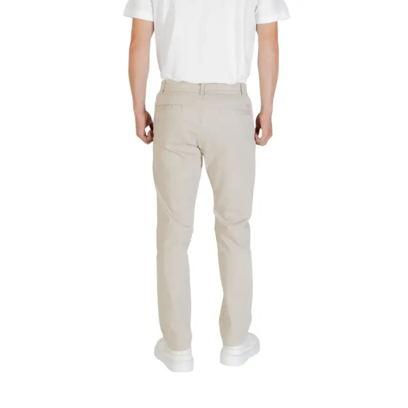 Men’s beige polyester chino trousers from Boss Men for fall and winter fashion