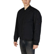 Blouson aviateur noir zippé Boss pour homme, en polyamide coton, avec poche zippée sur la manche et discret écusson rouge.