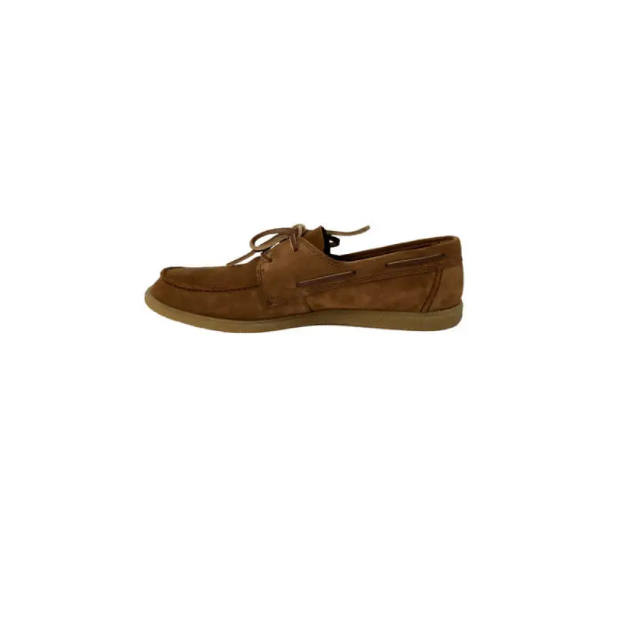 
                      
                        Clarks Men Moccasin brown suede boat shoe, urban city style fashion
                      
                    