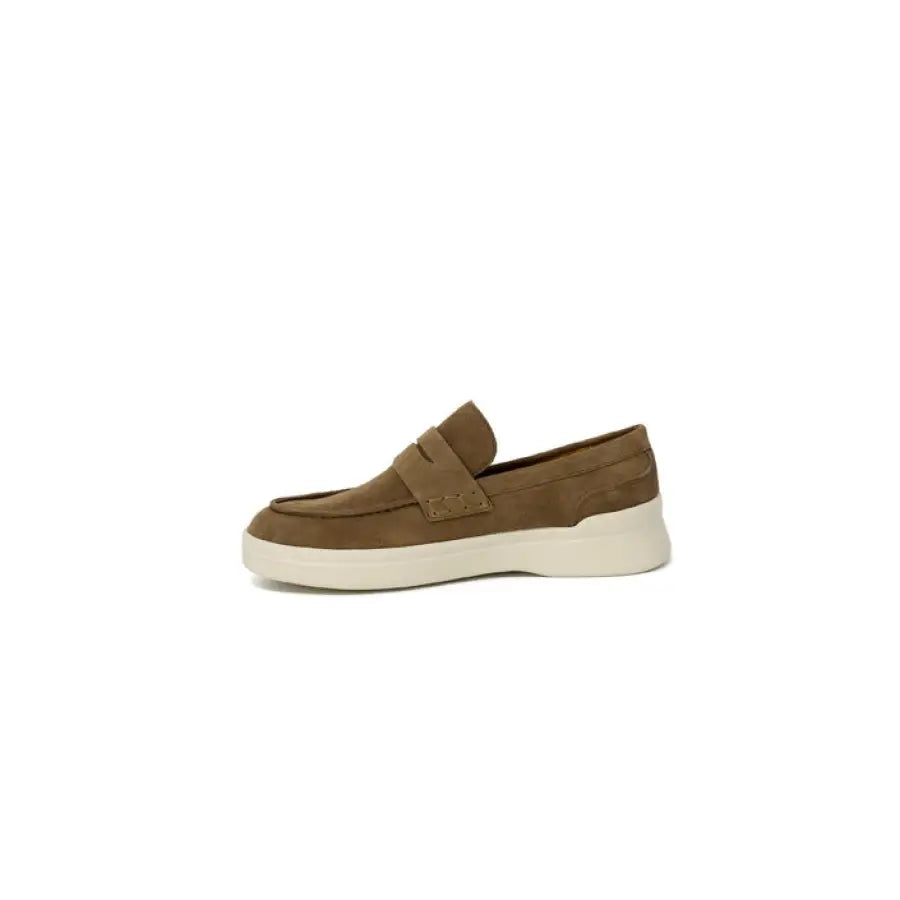 
                      
                        Brown Liu Jo Men Moccasin with white sole, perfect for urban city style fashion
                      
                    