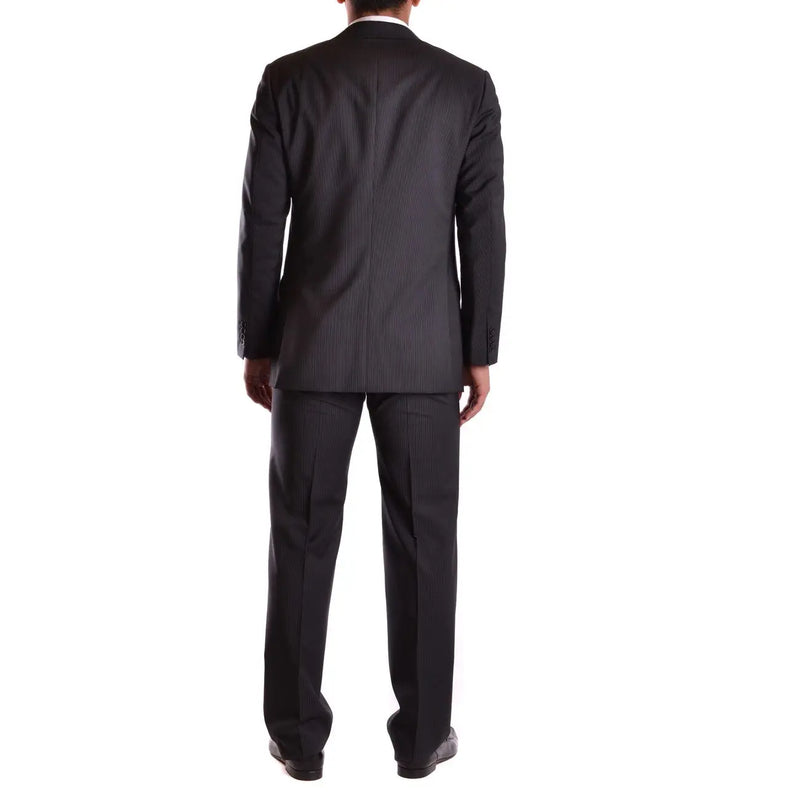 Schwarzer Herren-Wollanzug von Burberry mit Nadelstreifen, elegantem, tailliertem Design, ideal für Business oder Veranstaltungen.