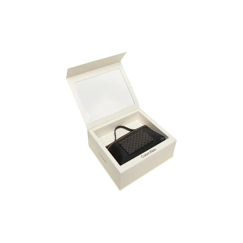 Schwarz gesteppt Calvin Klein Mini-Handtasche in weißer Geschenkbox