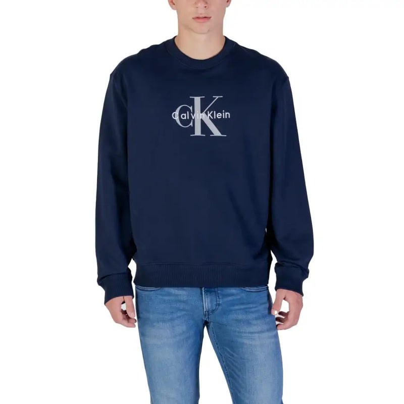 Men’s navy blue crewneck sweatshirt with Calvin Klein logo from Calvin Klein Jeans collection
