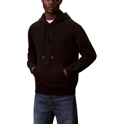 Calvin klein jeans men black cotton round neck sweatshirt with subtle embroidered logo and matching drawstrings