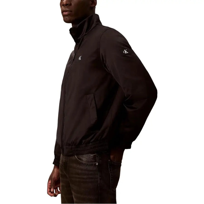 Schwarz Calvin Klein Jeans Herren-Sakko aus Polyester mit Reißverschluss und dezenter weißer Logostickerei auf Brust und Ärmel
